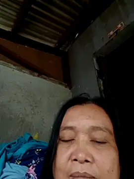 jeanyummytits live