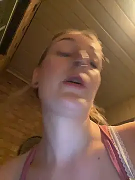 xomikaylaxo live