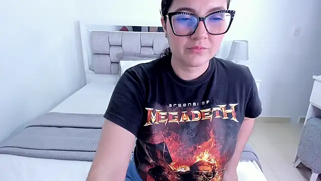 Camilaa_bueno live