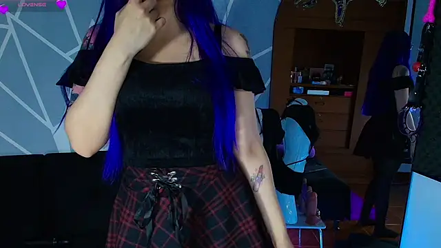 karlamoon23 live