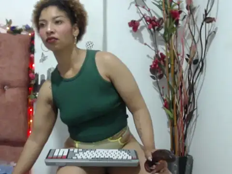 naomy_rosse17 live
