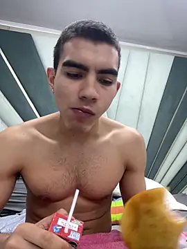 Sebastian_Vega live