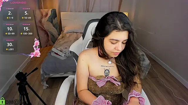 Trisha_Moore live