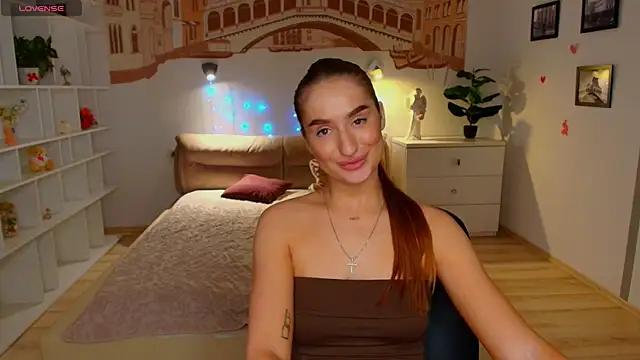 AlisaFoxis live