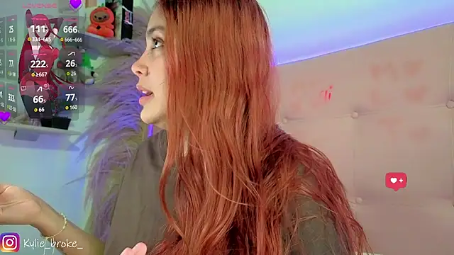 Kylie_brokee live