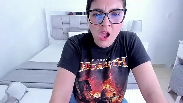 Camilaa_bueno live