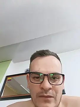 Edwin_Q live