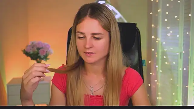 DeboraLarson live