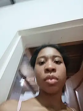 Zaira_Rose_ live