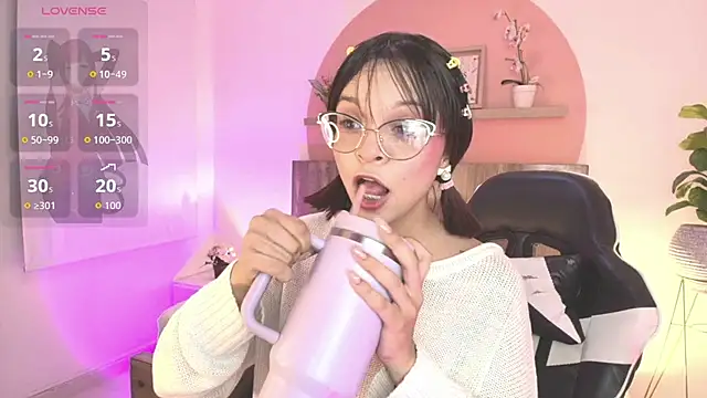 Clara_Luu live