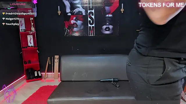 Jacki_Fire live
