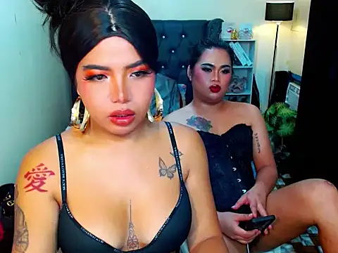 LovelyTs4U live