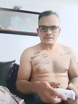 Edwin_Q live