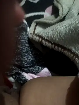 LatinSquirtBaby live
