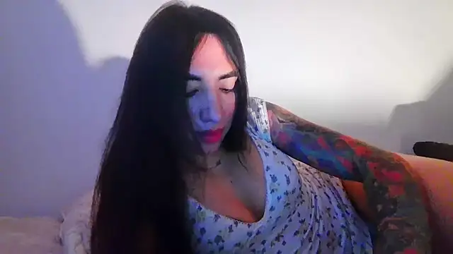 valeriahornier live