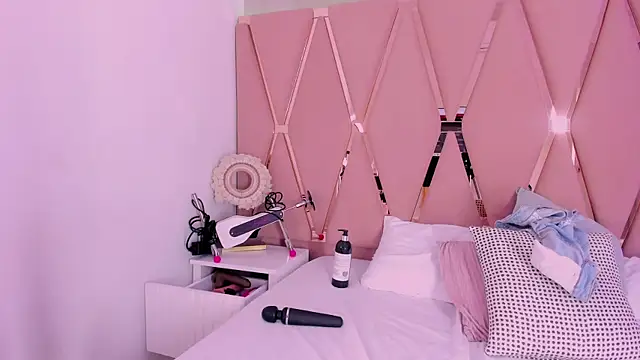 Emily_Black1 live