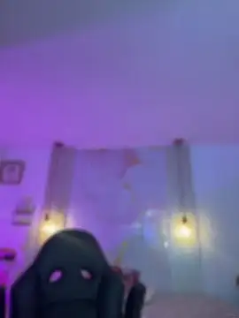 amber_white15 live