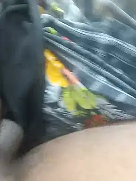 Tamilwifemeera786 live