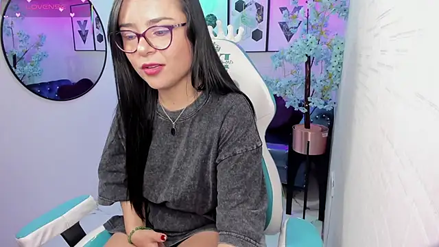 Tiara_rr live