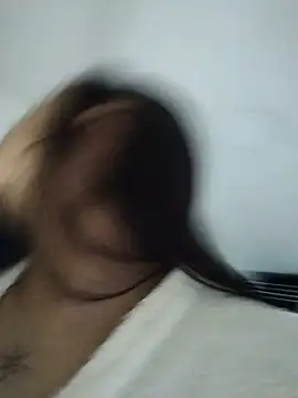 Mia_skyy18 live