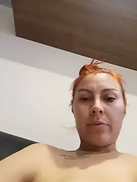 AnnyaEvans live
