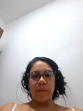 Lina_Lara_ live