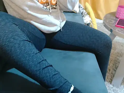 leslysexygirl live