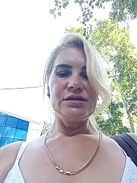 JennyOMay live