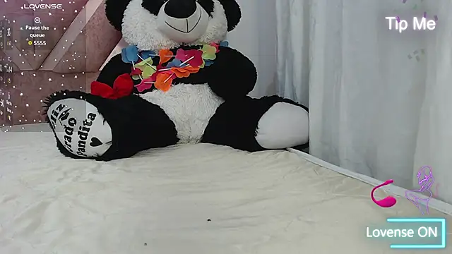 Angel-Hott_ live