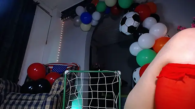 LuzAngie live