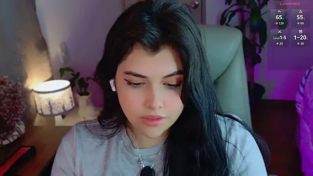 Nannicutee live