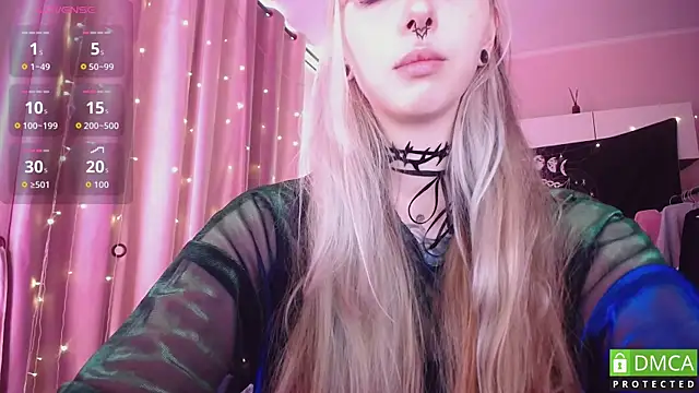 JustMeowGirl live