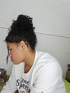 BrianaSweetxxx live