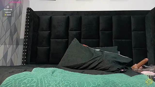 petitelittleebony live
