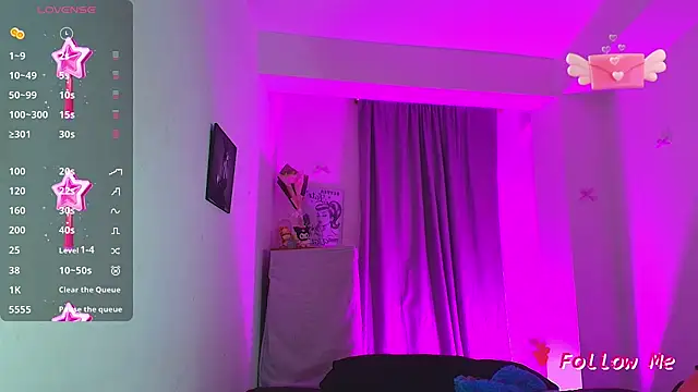 SkylerBennet live