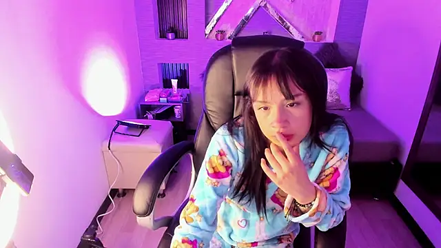Hanna_Bloomm live