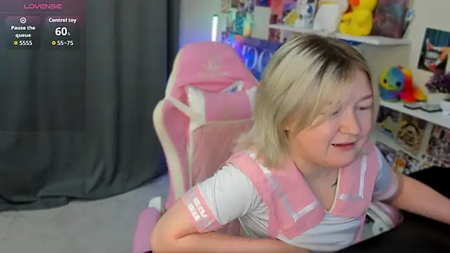 Sara_Robinson live