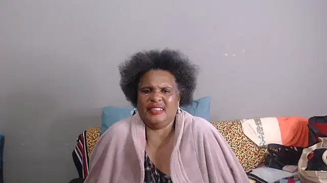 GrandBustyMelon live
