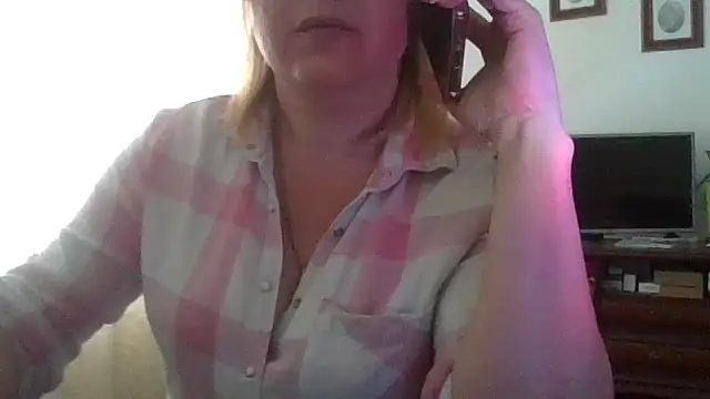 ElenaLove888 live