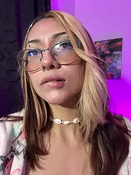 kittymiauu444 live