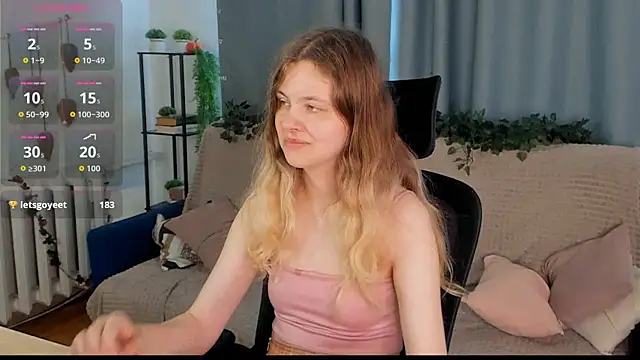 Glitch_Doll live
