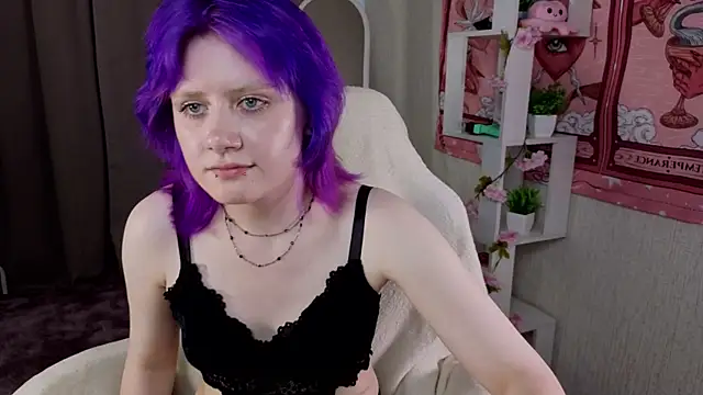 Droll_doll_ live