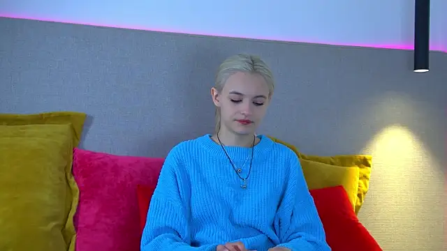 LeaLamour live