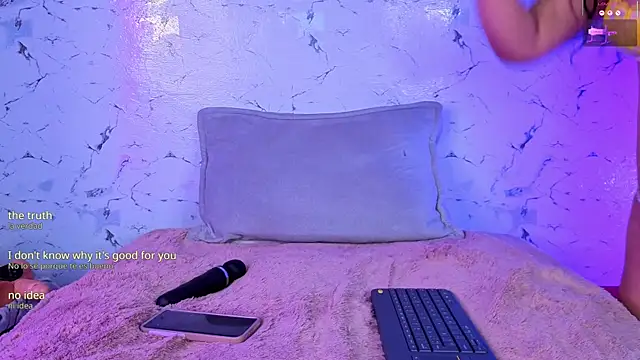 andrea_miller1 live