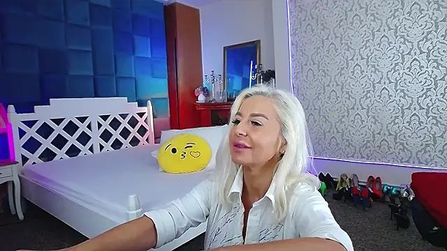 MissKora live