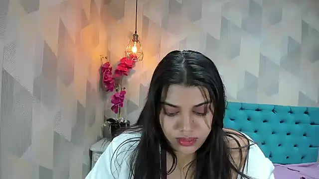 LindaBreeS live