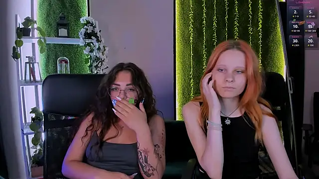 kiki_swan live