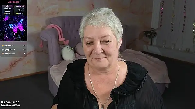 Poppy_Pulse live