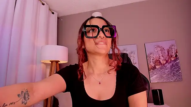charlotte_bluee live
