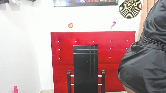 Alissamore3 live